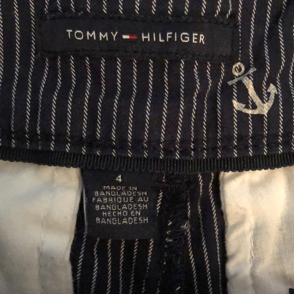 Tommy Hilfiger anchor pinstripe shorts - Picture 3 of 3
